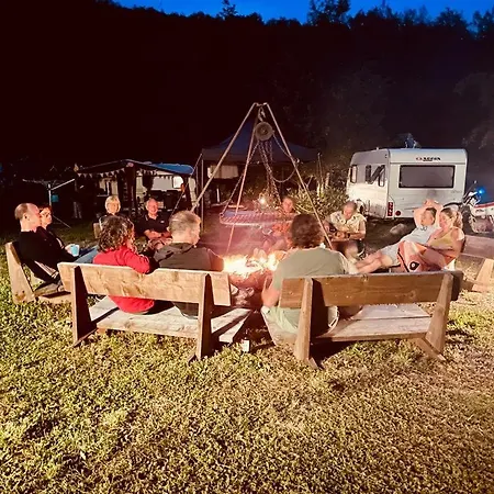 Riorequesa Kamp alanı *